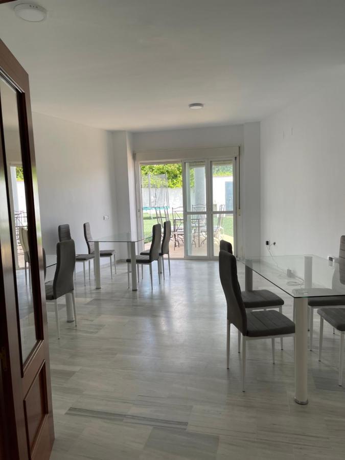 Exclusivo Chalet Sevilla. ¡Jardin & Cocina! アルカラ・デ・グアダイラ エクステリア 写真
