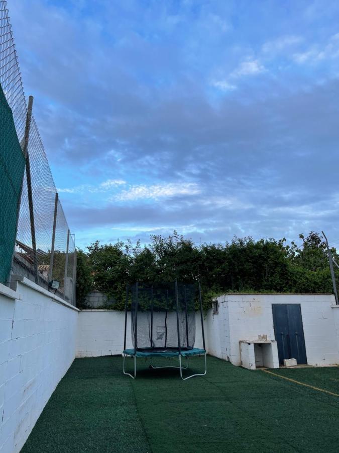 Exclusivo Chalet Sevilla. ¡Jardin & Cocina! アルカラ・デ・グアダイラ エクステリア 写真